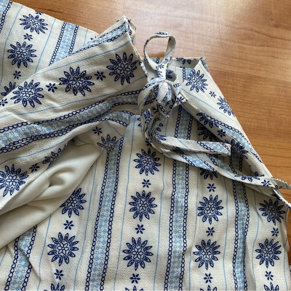 Princess Polly Santorini wrap skirt US Size 8 - Picture 4 of 4